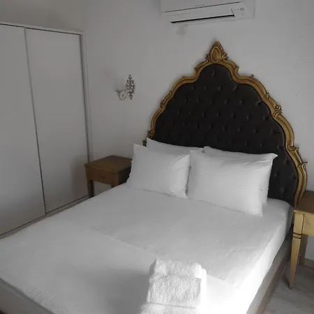 Alaris Bed & Breakfast Alaçatı