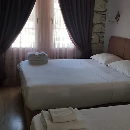 Bed and Breakfast Alaris 3*