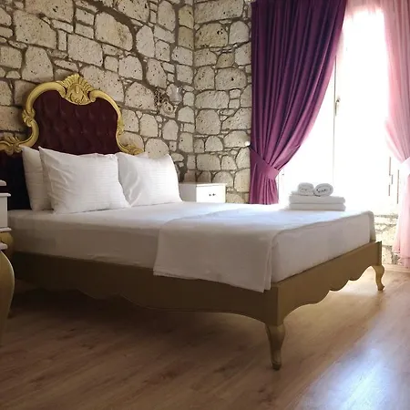 Bed and Breakfast Alaris 3*